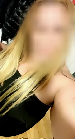 Astrid, 34