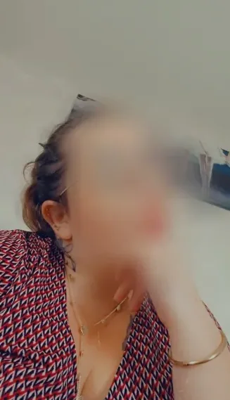 Cornelia, 24