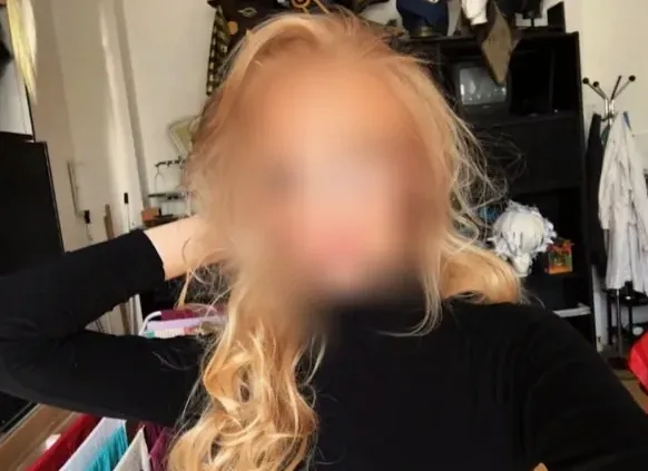 Hanna, 21