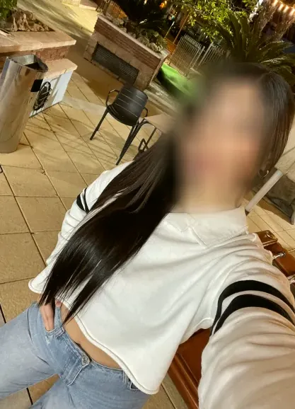Jana, 24