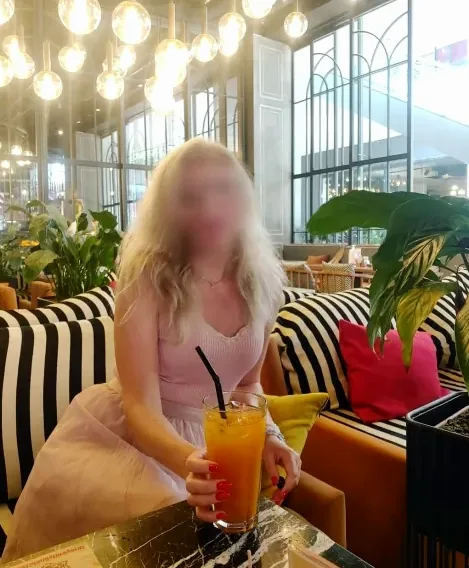Katharina, 38