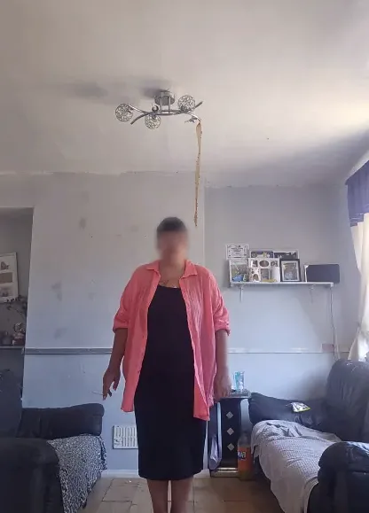Nadine, 35