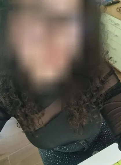 Pia, 24