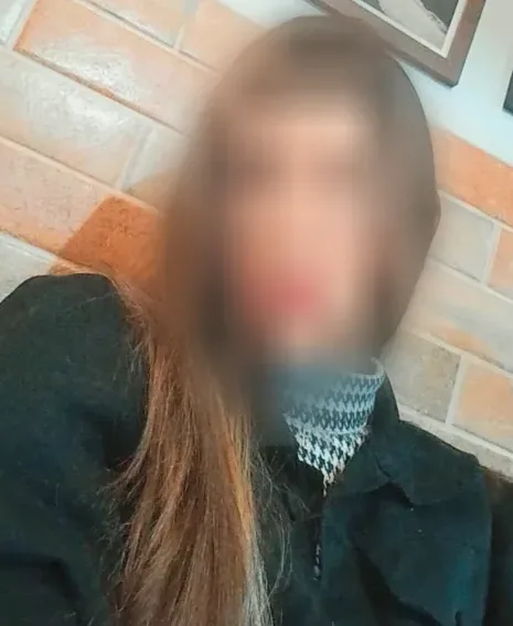 Sanja, 25