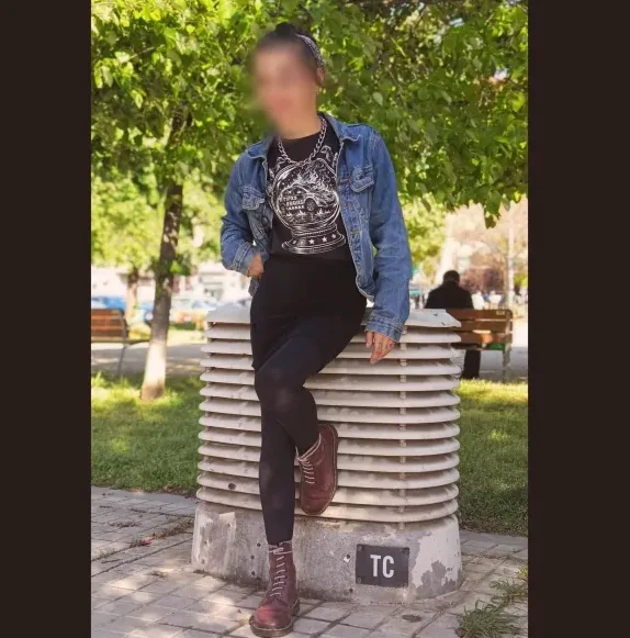 Sarah, 31